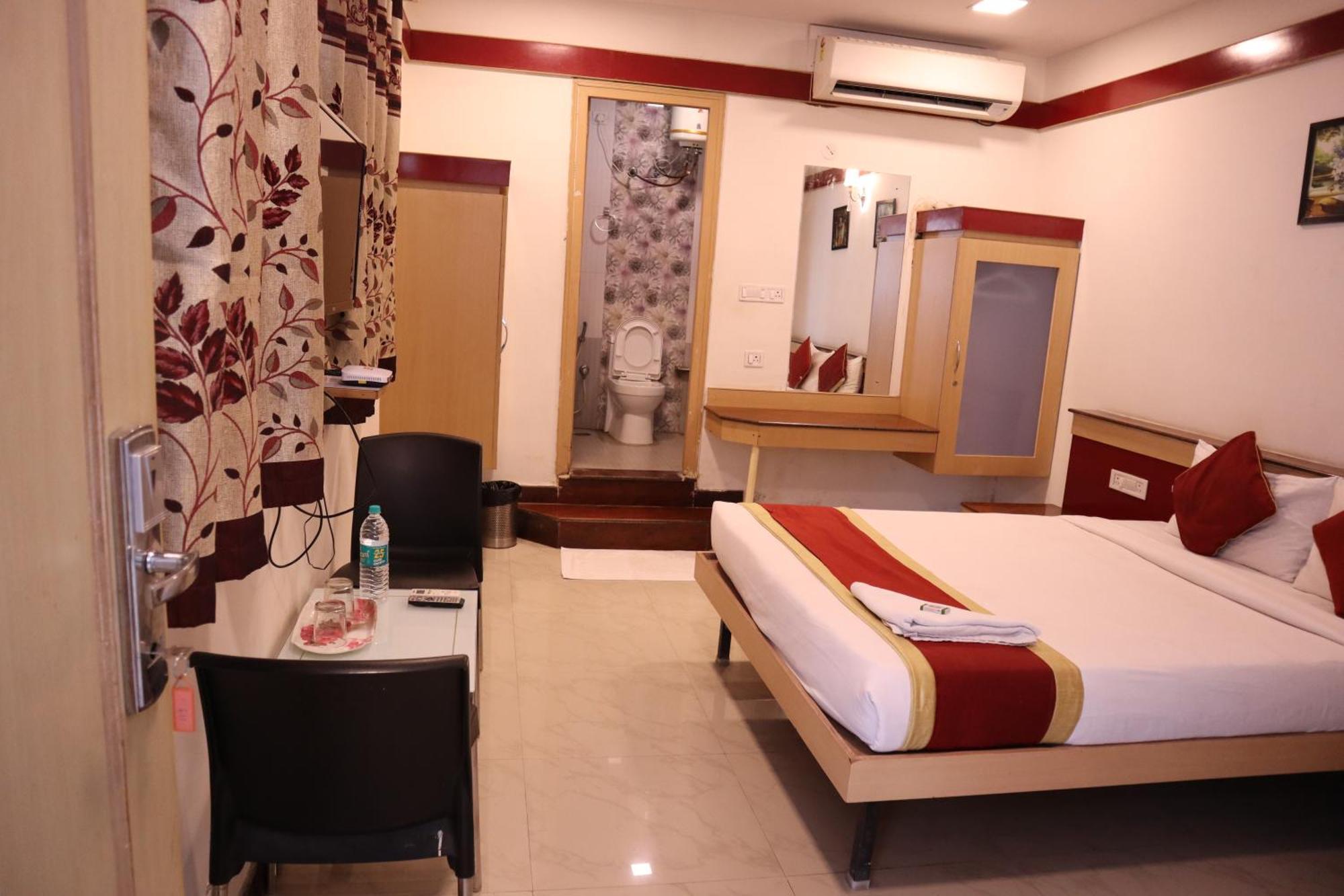 Sri Sai Ram Suites Bangalore Dış mekan fotoğraf