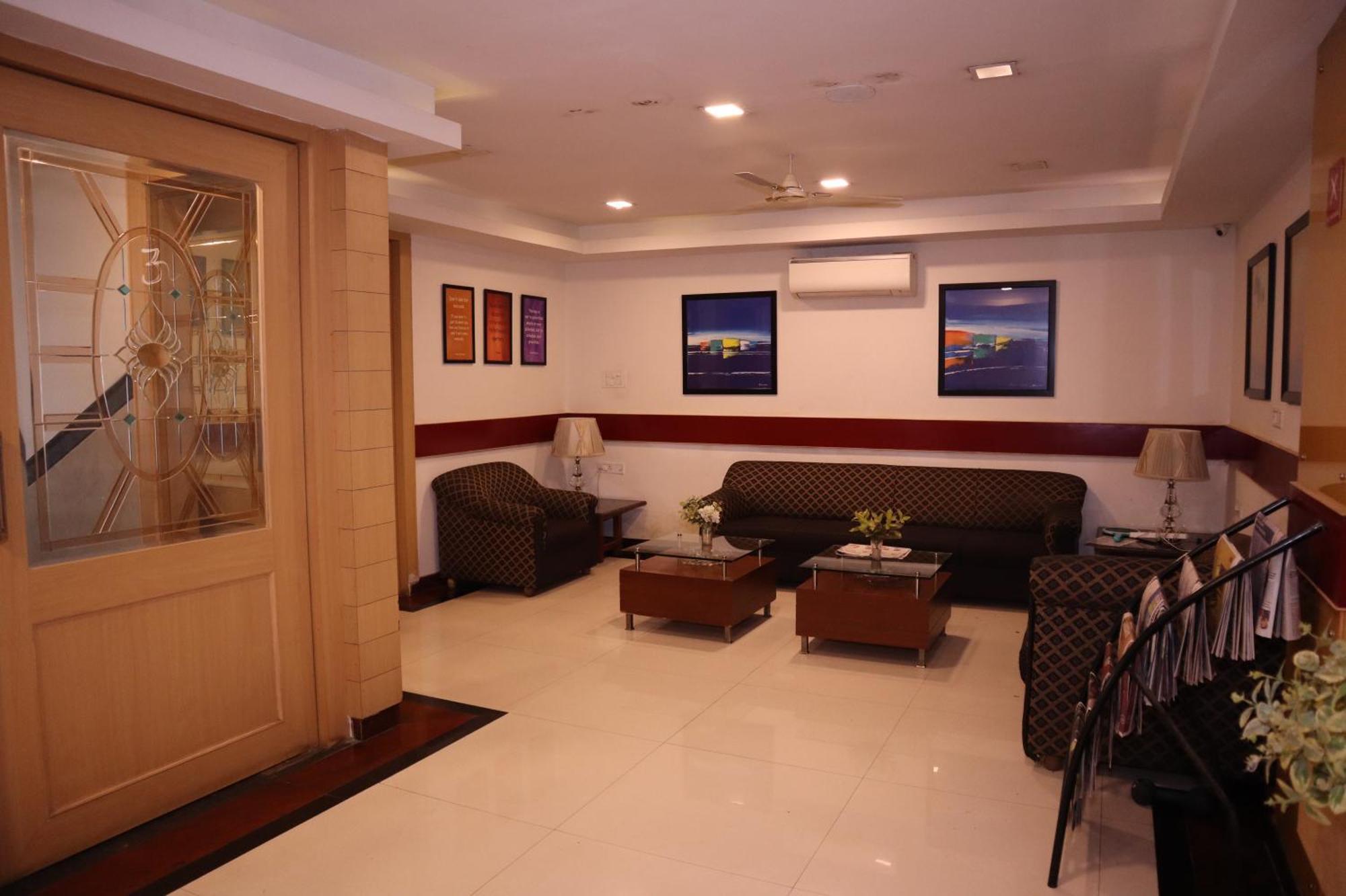 Sri Sai Ram Suites Bangalore Dış mekan fotoğraf