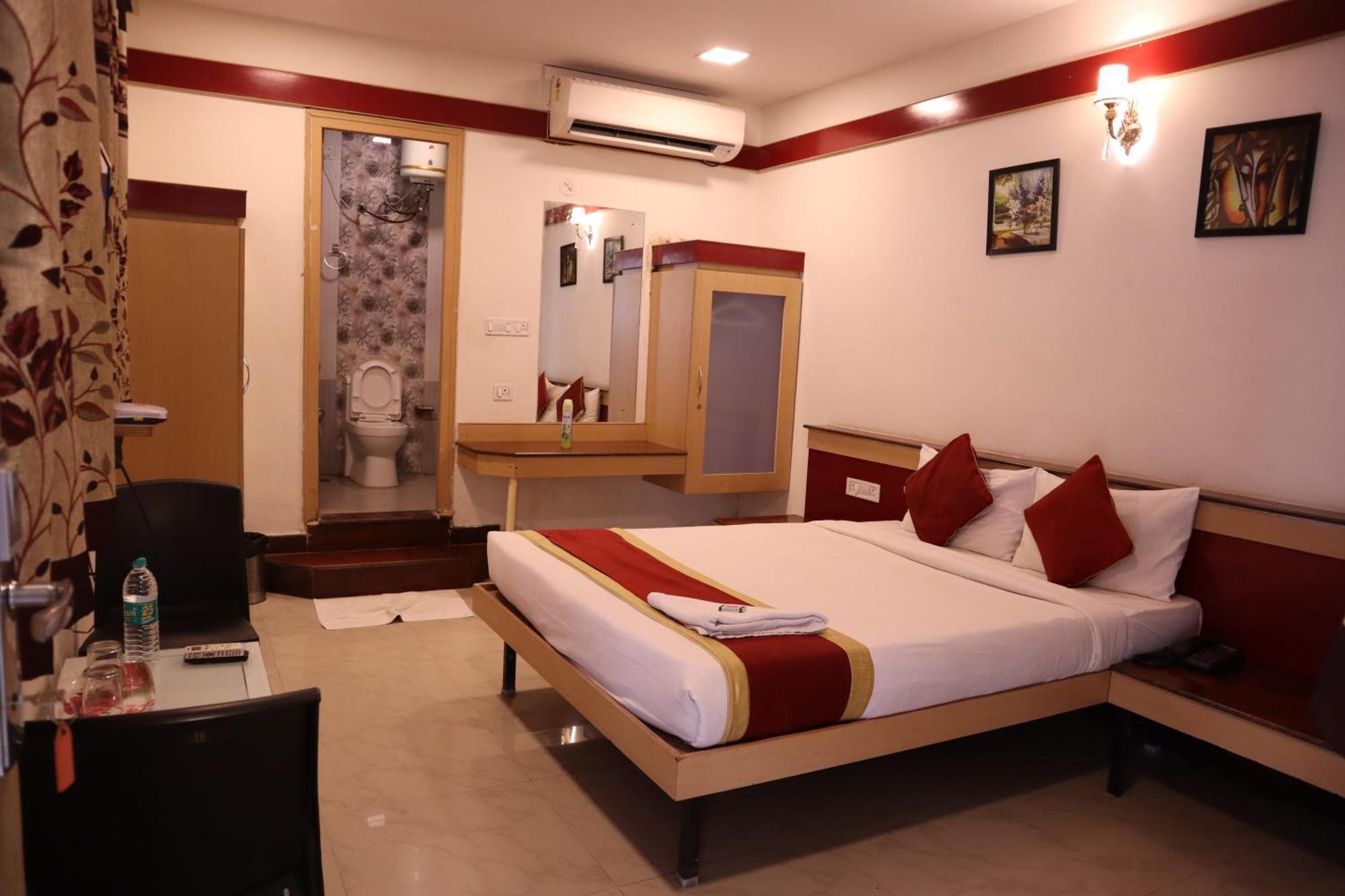 Sri Sai Ram Suites Bangalore Dış mekan fotoğraf