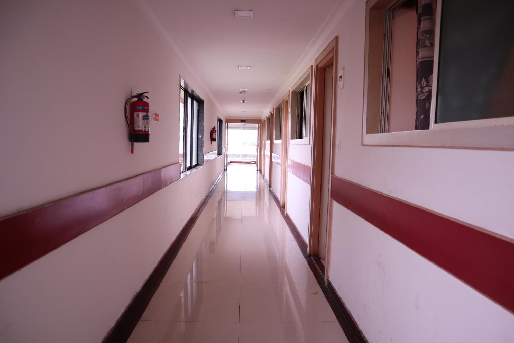 Sri Sai Ram Suites Bangalore Dış mekan fotoğraf