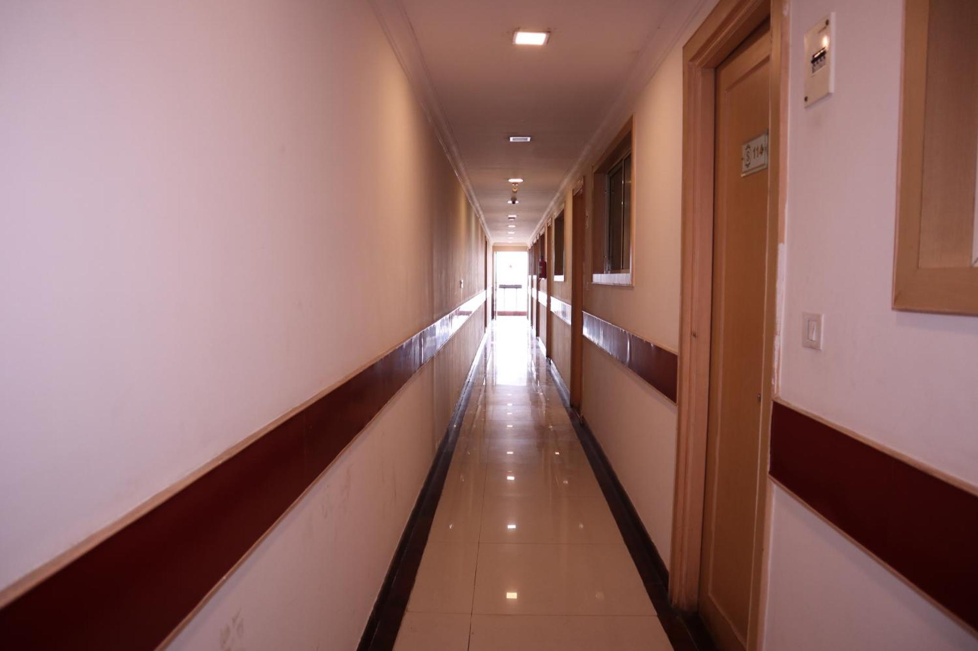 Sri Sai Ram Suites Bangalore Dış mekan fotoğraf